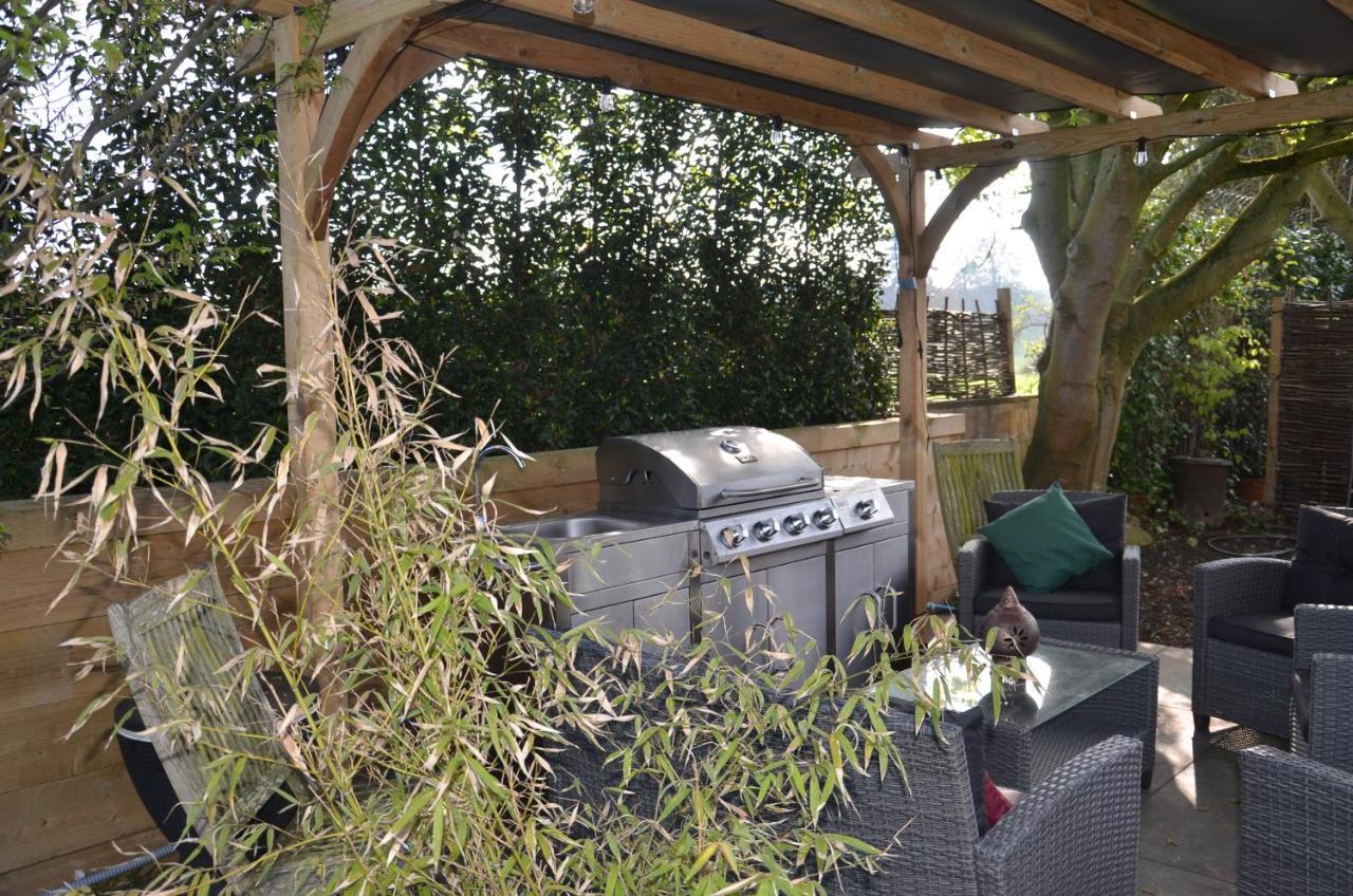 Stamford Meadows Glamping With Private Hot Tubs Hotell Exteriör bild